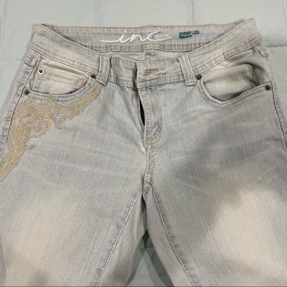 Embroidered Skinny Jeans